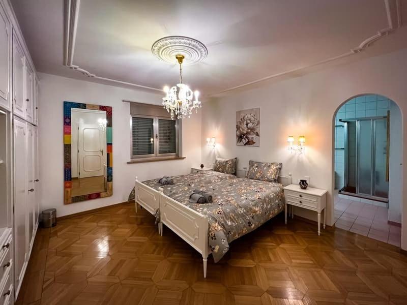 Chalet Maithili Lauterbrunnen -152-Year-Old Majestic Chalet Bagian luar foto