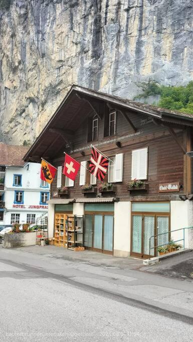 Chalet Maithili Lauterbrunnen -152-Year-Old Majestic Chalet Bagian luar foto